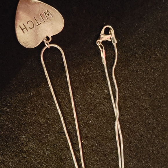 Witch necklace - Picture 4 of 4